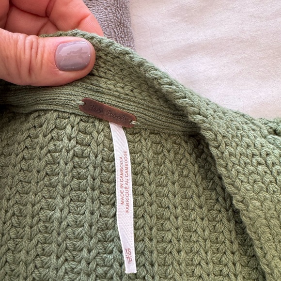 🩵 Free People Green Chunky Knit Cardigan - Picture 4 of 6